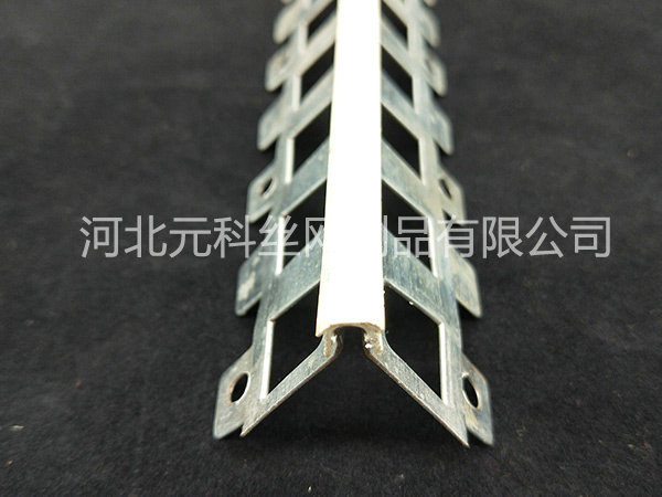 鍍鋅板沖孔護(hù)角條圖片2 鍍鋅板沖孔護(hù)角條圖片2
