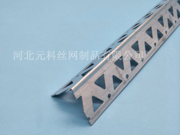 鍍鋅板沖孔護(hù)角條圖片3 鍍鋅板沖孔護(hù)角條圖片3